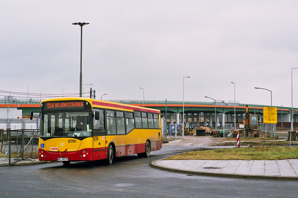 4590
Chyba trochę straciłem rachubę czasu, bo kto by pomyślał, że przebudowa Wirażowej wraz z budową wiaduktu na Poleczki nastąpiła już 10 lat temu.
Słowa kluczowe: M121M 4590 154 Wirażowa