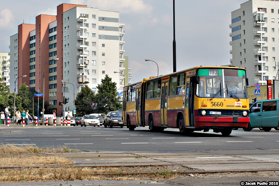 5660
Linia 193 dziś to z tego co widzę w dużej mierze hybrydowe Lion'sy.
Słowa kluczowe: IK280 5660 193 alejaLotników