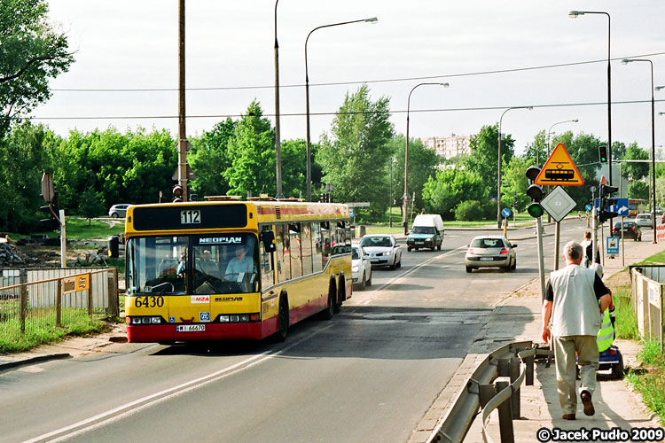 6430
Wóz miał przypisanego bardzo sympatycznego kierowcę. Miejsce obecnie całkiem przebudowane.
Słowa kluczowe: N4020 6430 112 PowstańcówŚląskich