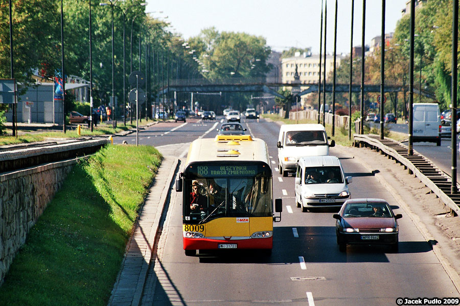 8009
Ze stołecznych ulic zniknęły zardzewiałe kładki, takie jak ta w tle.
Słowa kluczowe: SU15 8009 188 Wawelska