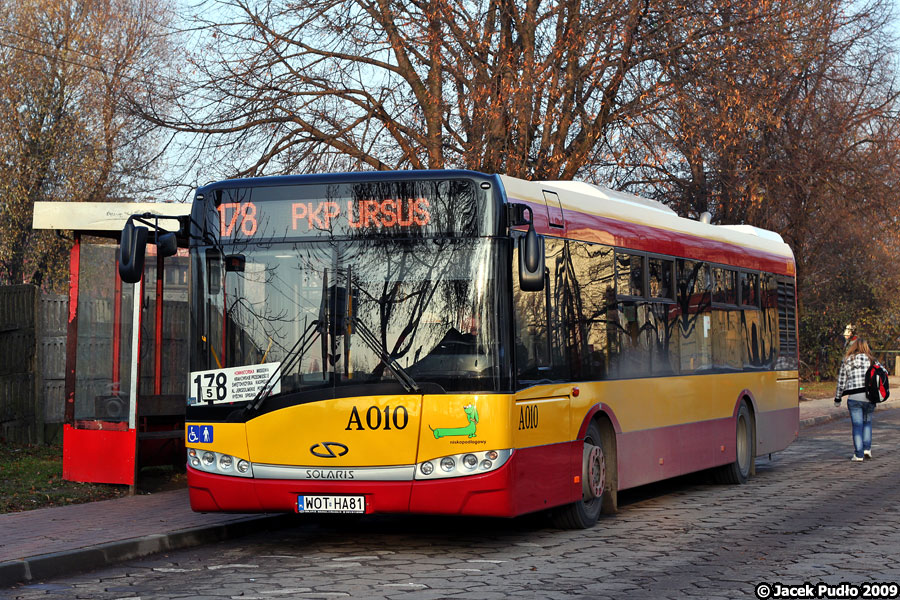 A010
Przyjemna nówka 9 lat temu. Od poprzednich U12 z MZA odróżniały go: rura wydechowa na dachu, inne wyświetlacze, wcięcia na narożniku zderzaków, mniejsze okna przesuwne, inne wycięcia w kracie chłodnicy. Nowością była też skrzynia ZF Ecolife.
Słowa kluczowe: SU12 A010 178 PKPWłochy