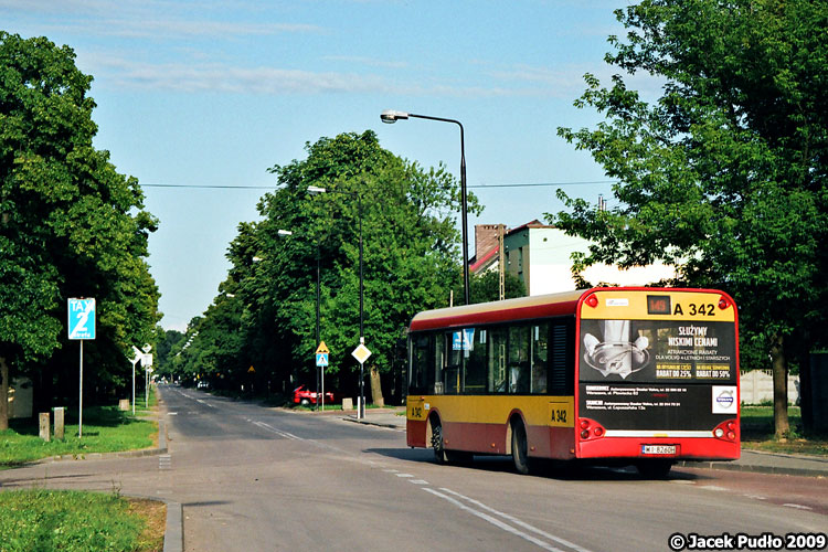 A342
Kiedyś to miejsce było ogólnie rzecz biorąc ślepym zaułkiem otoczonym liniami kolejowymi, ale zmieniło się to za sprawą wybudowania al. 4 Czerwca 1989. 
Słowa kluczowe: SU10 A342 149 Chrościckiego