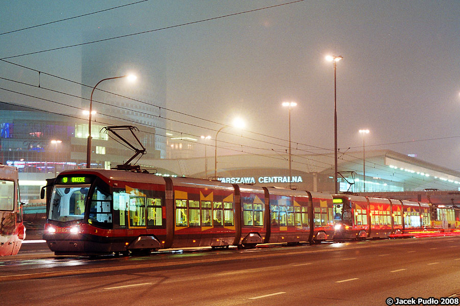 3105
W pokaźnym zatrzymaniu w starym malowaniu.
Słowa kluczowe: 120N 3105 9 AlejeJerozolimskie