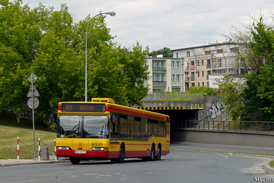 6930
Jeden z moich ulubionych Neoplanów wspina się do przystanku PKP Włochy.
Słowa kluczowe: N4020 6930 189 Chrobrego