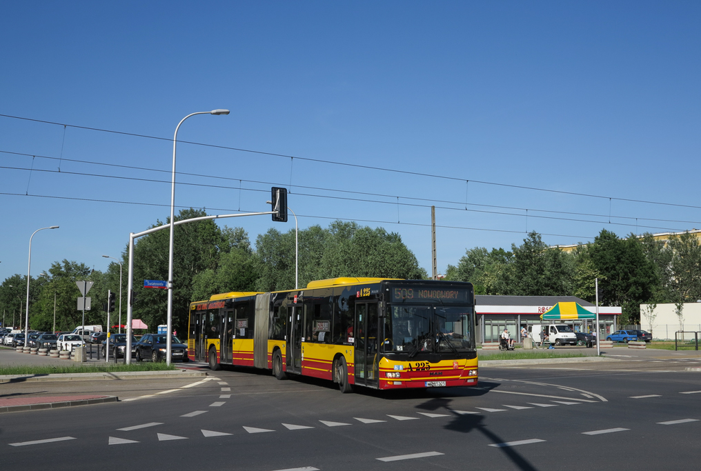 A225
W związku z ostatnimi wydarzeniami na Omni-Busie pragnę wydać oświadczenie, iż w żadnym stopniu nie jestem powiązany z pojawiającymi się ostatnio wulgarnymi komentarzami. Ktoś używa mojego nicku do obrażania innych w galerii podróże i w portalu. Nie mam z tym nic wspólnego. Osoby, które zauważą pojawiąjące się komentarze proszone są o informowanie administracji, będą one usuwane. Pozdrawiam Kwabiaczek
Słowa kluczowe: A225 LionsCityG 509 Ćmielowska