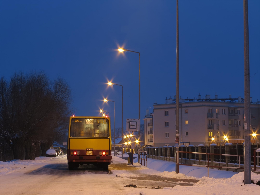 5742
Ikarus 280 #5742
A oto moja druga wieczorowa fotka wysokopodłogowca na ciekawej pętli (przynjamniej dla mnie). Nie ma to jak Ikarusem do Radzymina :)
Słowa kluczowe: IK280 5742 738 Radzymin OsiedleVictoria