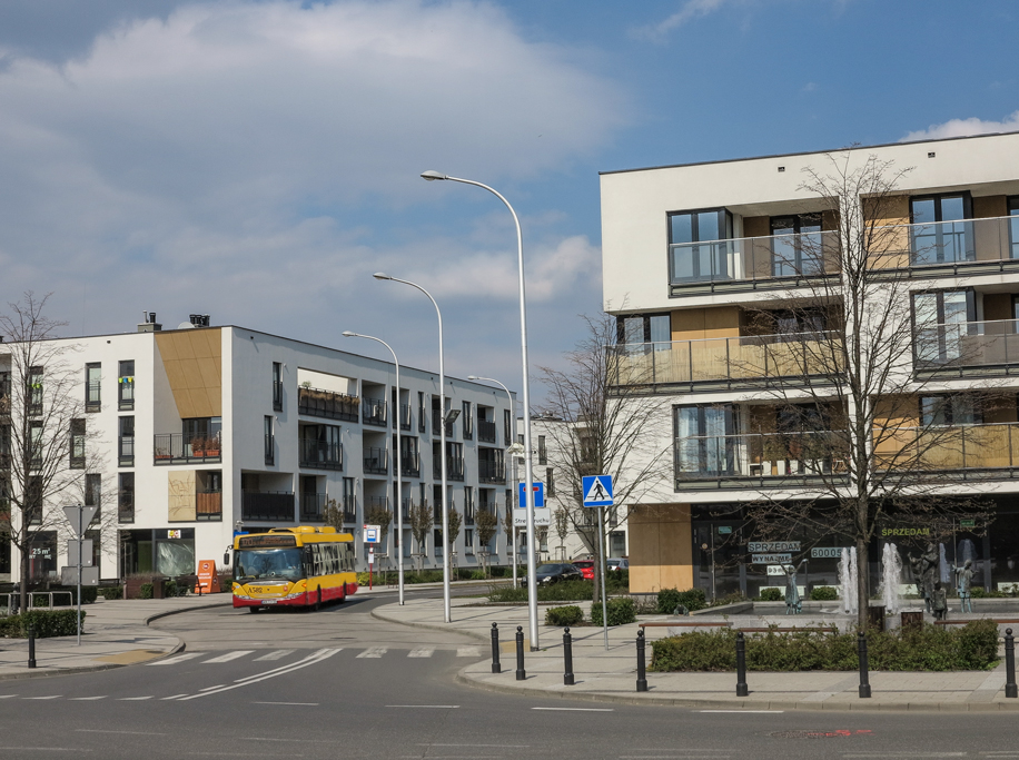 A582
Warszawa, ul. Zamkowa.
Przyznam, że bardzo interesujące miejsce.
Słowa kluczowe: Zamkowa CN270UB OmniCity A582 170