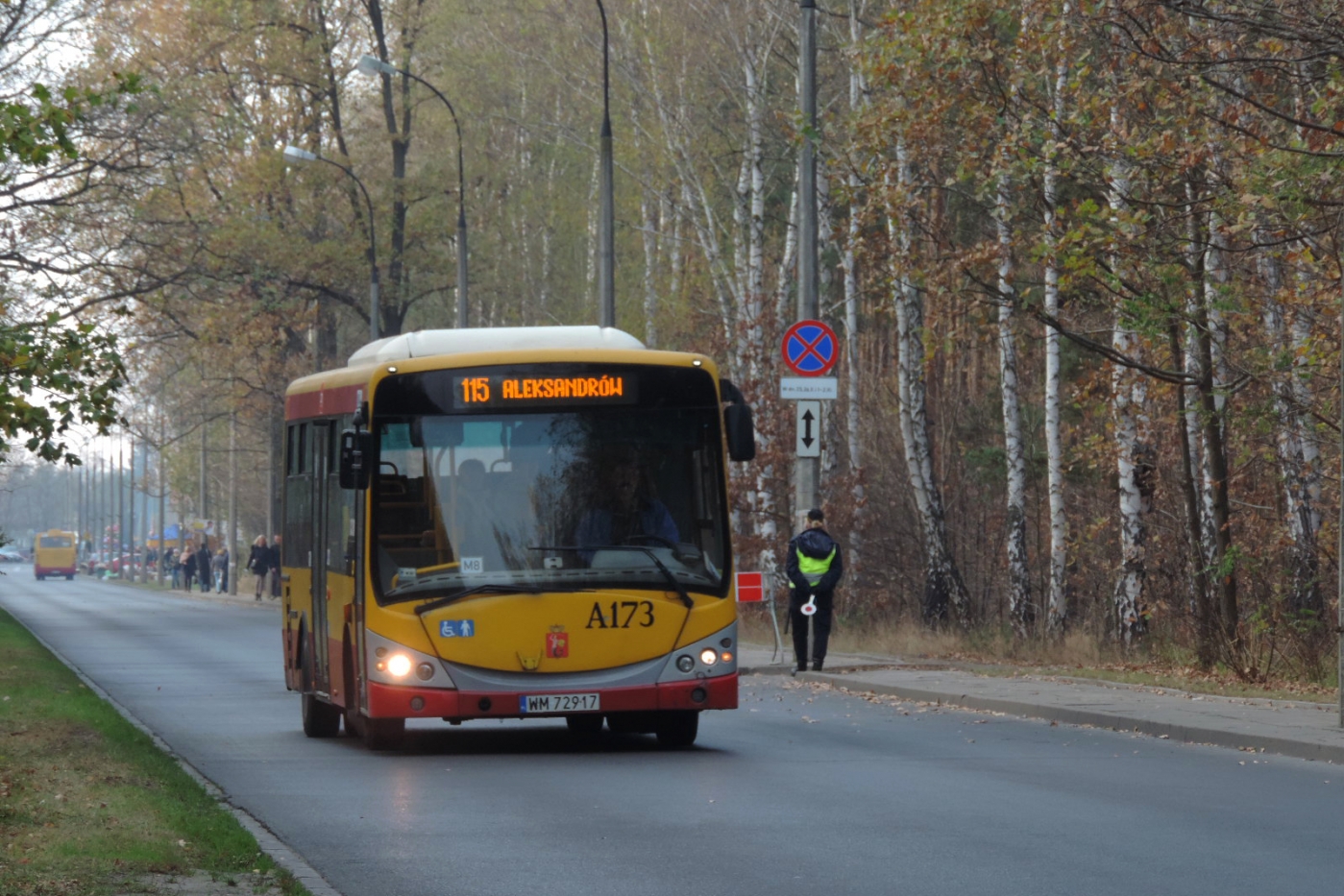 A173
Słowa kluczowe: M083 A173 115 Szosowa