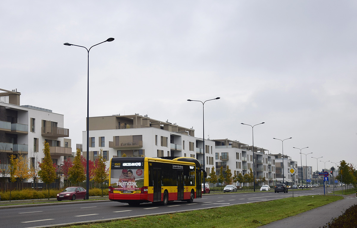 9503
Nowe bloki przy Lazurowej w jesiennej, deszczowej aurze.
Słowa kluczowe: LionsCityHybrid 9503 249 Lazurowa