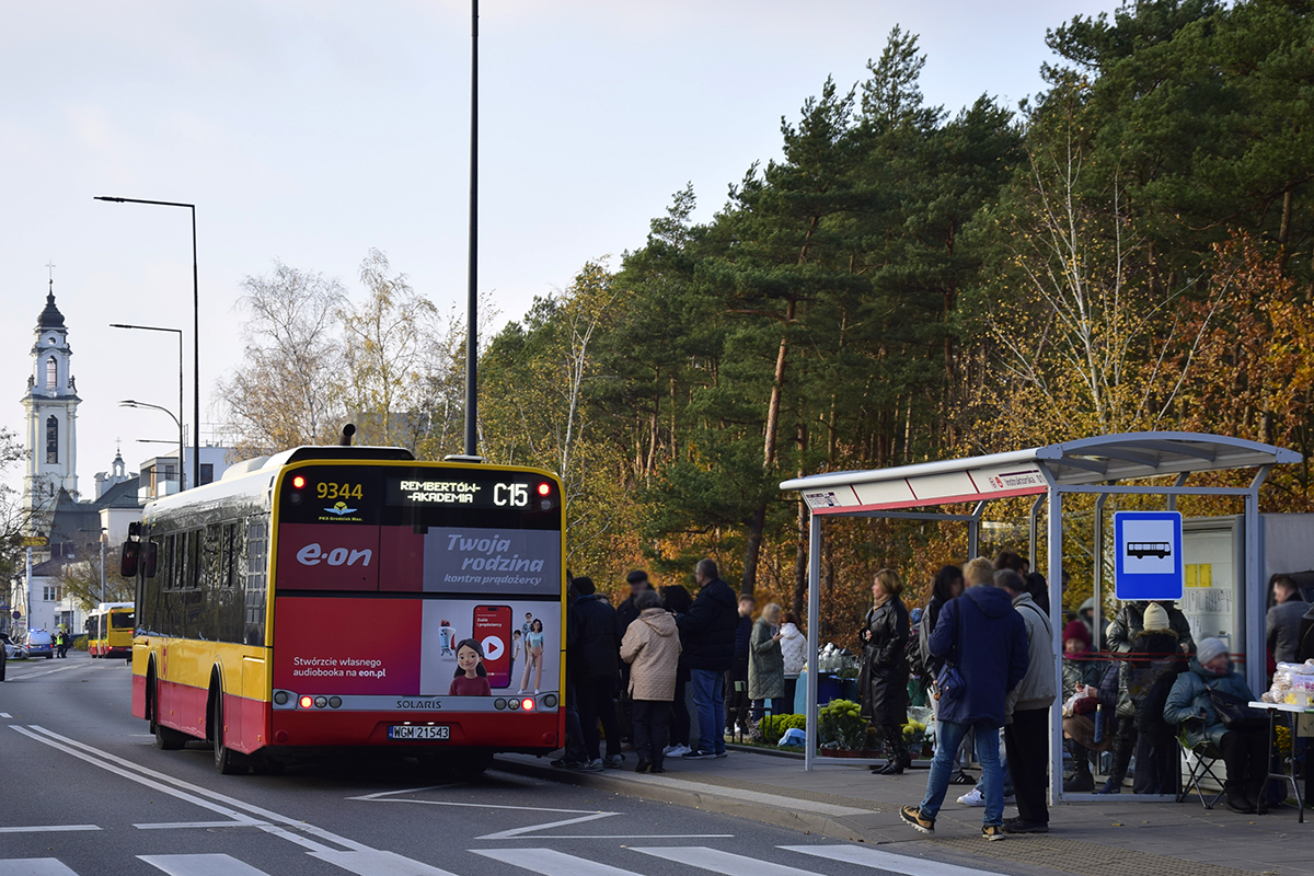 9344
Linia C15 była tegoroczną nowością na 1 listopada. Kursowała na trasie z Wiatraczna do Rembertowa-Akademii, przejeżdżając po drodze m.in. przez Międzylesie.
Słowa kluczowe: SU12 9344 C15 Grzybowa