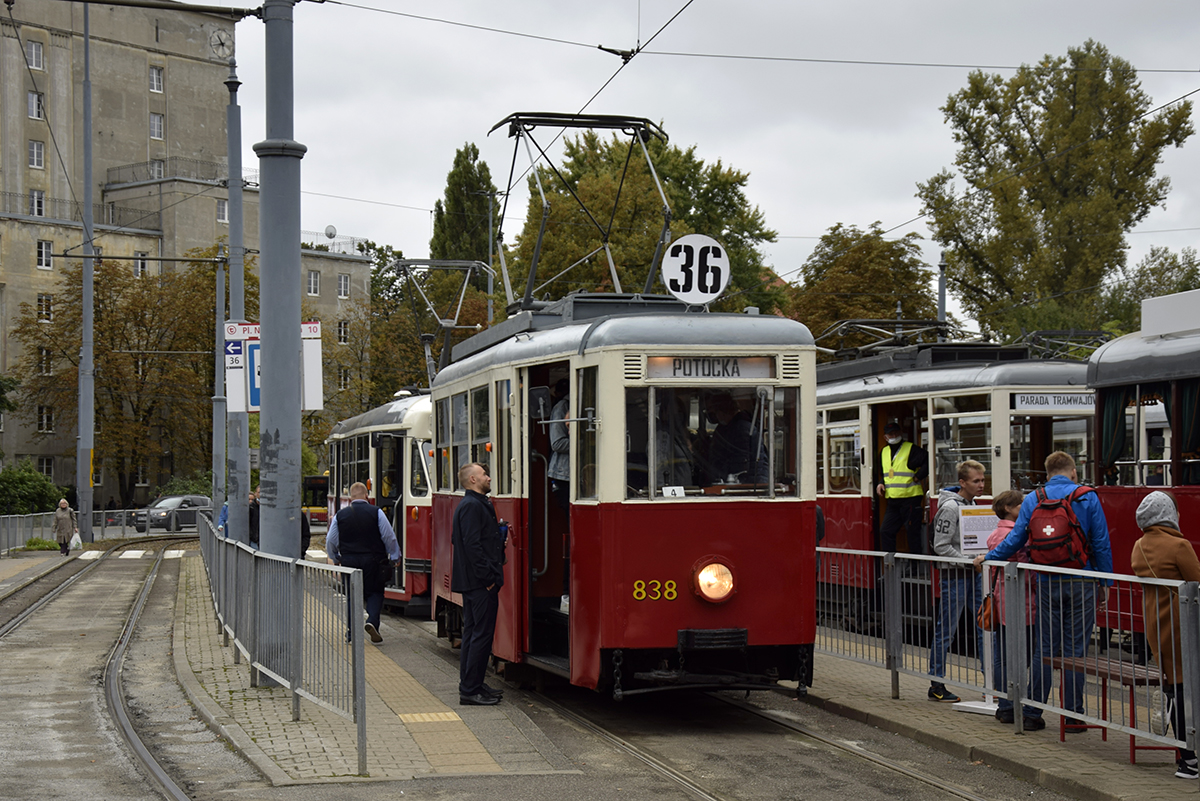 838
N-ka szykuje się do wykonania kursu na linii 36.
Słowa kluczowe: N 838 36 PlacNarutowicza