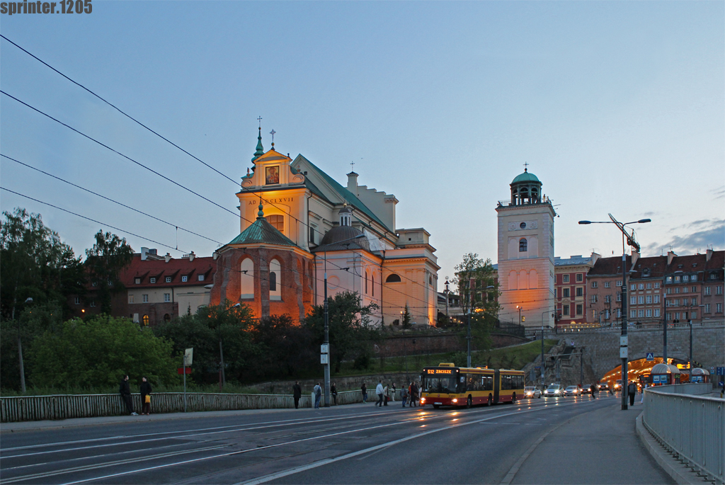 3380
Stary MAN pozuje na tle kościoła św. Anny. 
Słowa kluczowe: NG313 3380 512 AlejaSolidarności