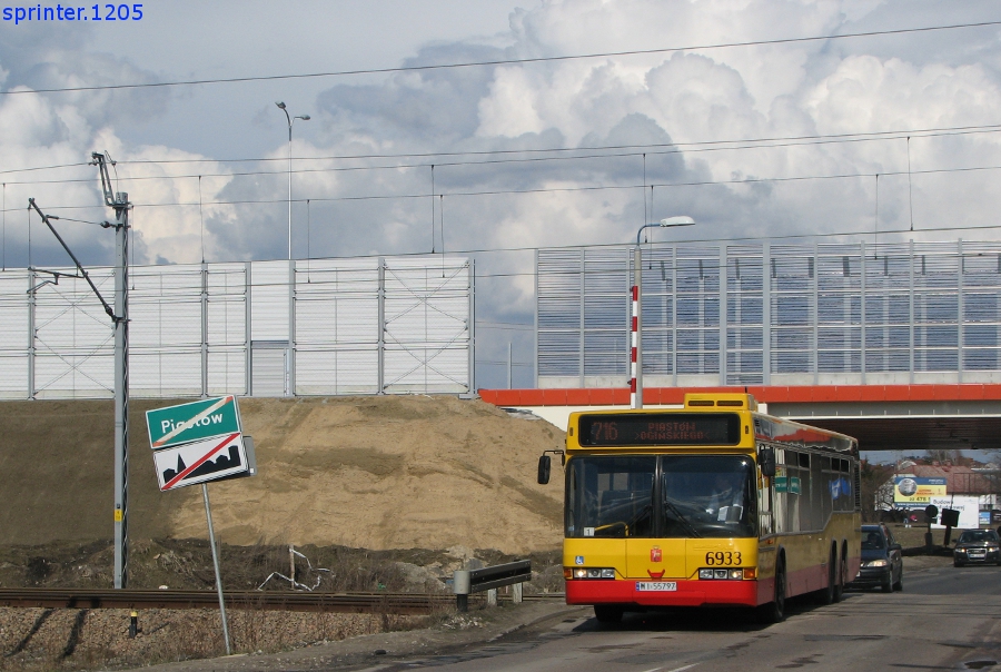 6933
Dziś na 716 Kleszczowa wystawiła wszystkie typy autobusów, jakie posiada - Neoplana, SU15 i Conecto.

O! Pierwsze zdjęcie stąd w galerii! :D
Słowa kluczowe: N4020 6933 716 Warszawska