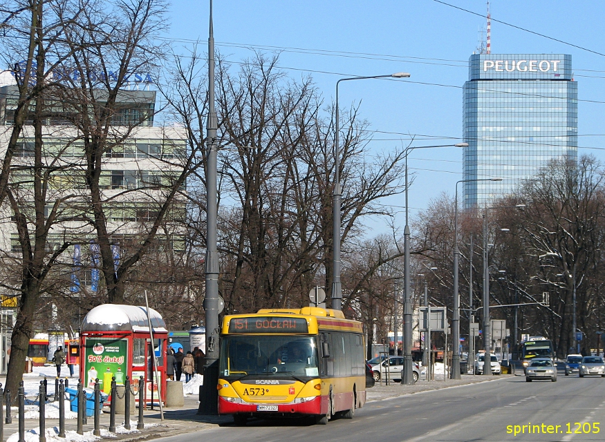 A573
151 - jedna z kilkudziesięciu linii, które ZTM chce zrównać z ziemią.
Słowa kluczowe: CN270UB OmniCity A573 151 Marszałkowska