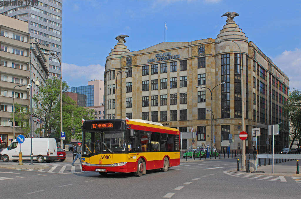 A080
Alpino pozuje na tle budynku Krajowej Rady Spółdzielczej.

Pozdrowienia dla kierowcy, który chwilę po wykonaniu zdjęcia pokazał jaką to ma dużą pięść. ;)
Słowa kluczowe: SU8,6 A080 107 Jasna