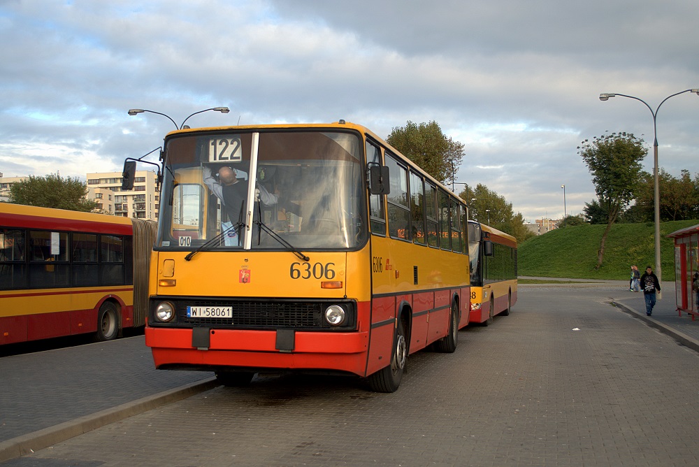 6306
...
Słowa kluczowe: IK260 6306 122 OsiedleGórczewska