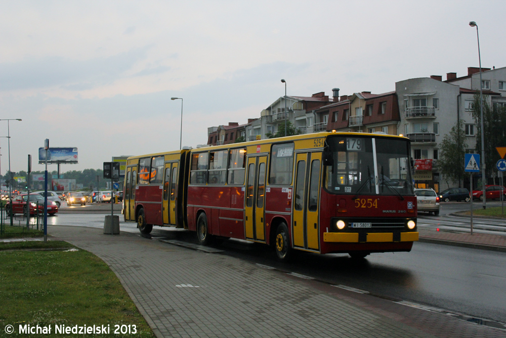 5254
Parametr parszywy ale jednak coś się dało wyciągnać i zrobić od drzwi.
Słowa kluczowe: IK280 5254 179 Płaskowickiej