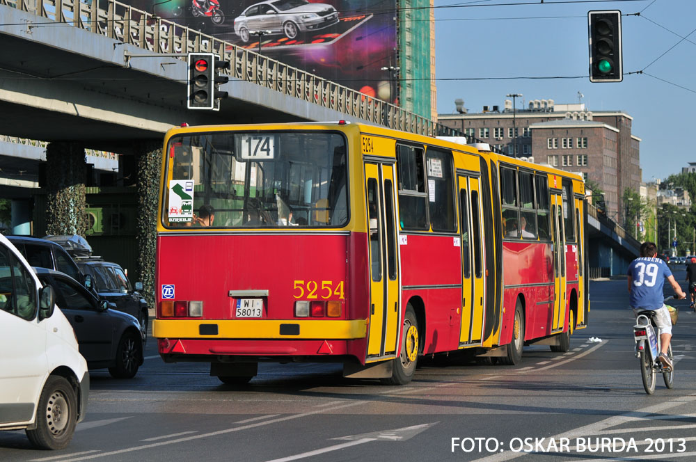 5254
Dw.Centralny
Słowa kluczowe: IK280 5254 174 DworzecCentralny