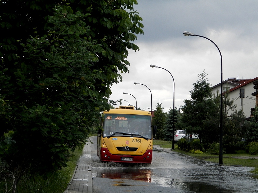 A361
Pływająca solinka. Z dedykacją dla sprintera :D
Słowa kluczowe: H7-20 Solina A361 202 Tarnogórska WodnyŚwiat