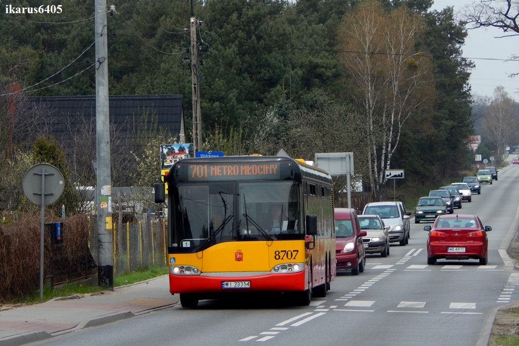 8707
Podobnie było na 701, ale tutaj wkroczyły Deskorolki. Liczyłem na Neoplana, lub Solbusa, ale cóż...
Słowa kluczowe: SU15 701 8707 Trenów