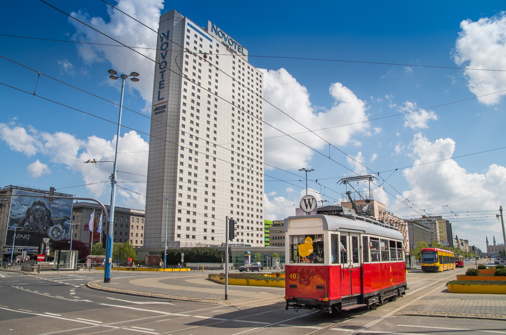 403
W samym centrum
Słowa kluczowe: WIwK/GFWK 403 W RondoDmowskiego