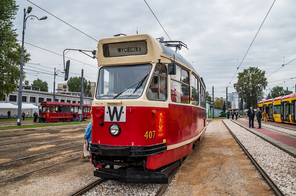 407
Rok produkcji: 1967
Bardzo tramwajowe były te DTP
Słowa kluczowe: 13N 407 DTP2013 Mokotów