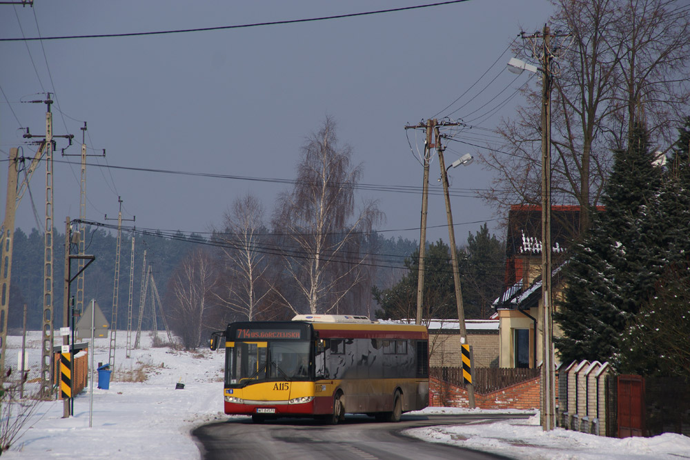 A115
Dawno temu, kiedy miałem jeszcze jakieś rozpoznanie w komunikacji.
Niegdyś 714 stanowiło połączenie dla Truskawia, Izabelina, Koczarg z os. Górczewska, obecnie nie wyjeżdża poza granice Lipkowa.
Słowa kluczowe: A115 714 Koczargi Lipków Akacjowa