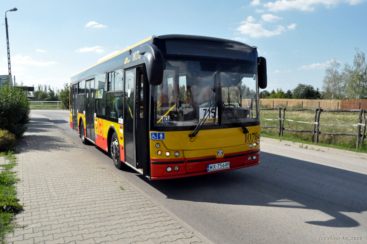 1078
Podolszyn; tuż przed odjazdem; w związku z faktem wymiany NM na SRG, wyświetlacze nie funkcjonowały; informacja pasażerska u kierowcy :)
Słowa kluczowe: SM12 SolCity10 1078 715 Podolszyn