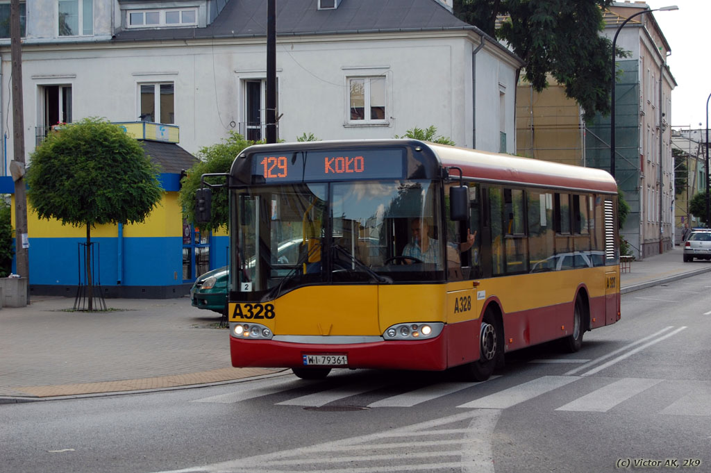 A328
Urbinetto 10 na 129 wbijające się w Plac Tysiąclecia od strony PKP Ursus; i charakterystyczne HELL YEAH! od kierowcy :)
Słowa kluczowe: SU10 A328 129 PlacTysiąclecia