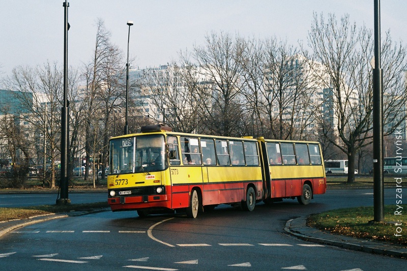 5773
"Warzywniak" zawsze Ikarem stał. 
Słowa kluczowe: IK280 5773 709 Wilanowska