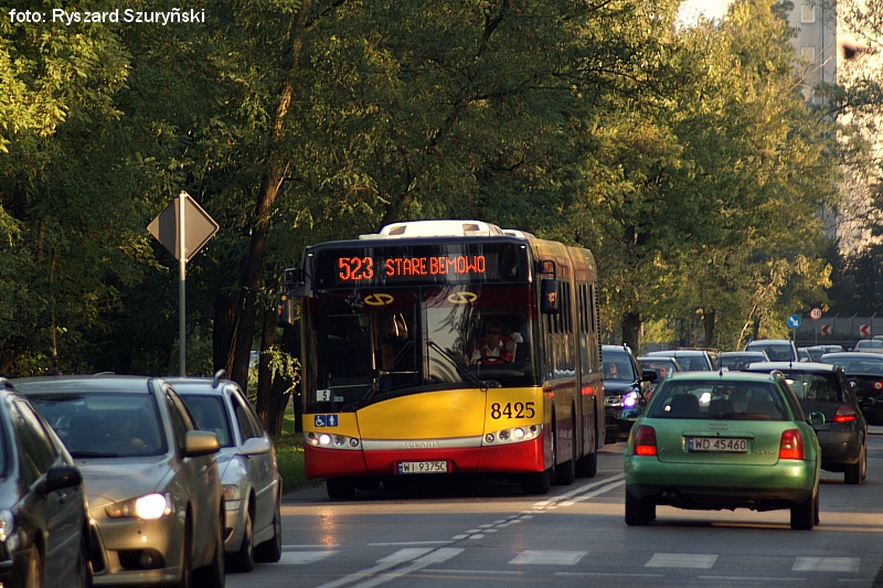 8425
Seria z przeszkodami.
Słowa kluczowe: 8425 Radiowa SU18