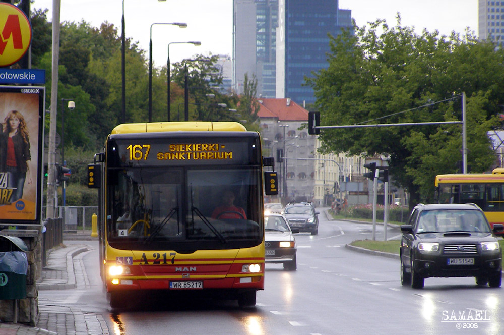 A217
Słowa kluczowe: LionsCityG A217 167 AlejaNiepodległości