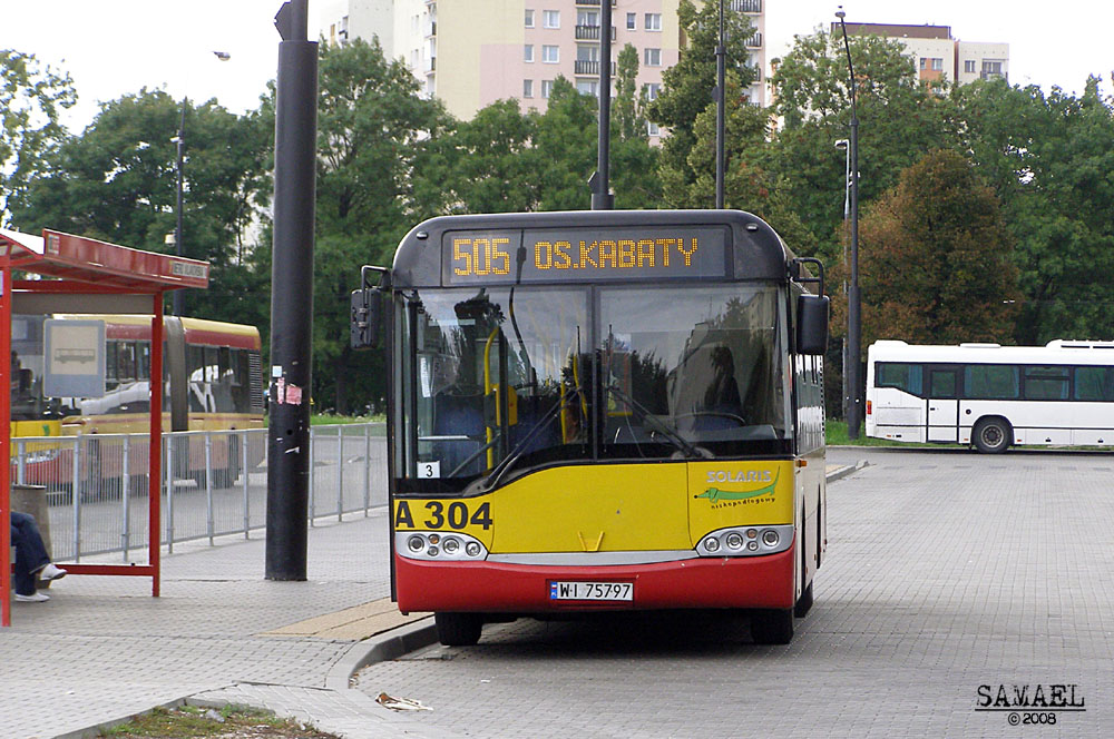 A304
505 w "wakacyjnym" wcieleniu Os.Kabaty-Metro Wilanowska. Ciekawostką było, że na swojej trasie zatrzymywał się na wszystkich napotkanych przystankach z pominięciem jednego - Wyścigi.
Słowa kluczowe: SU10 A304 505 MetroWilanowska