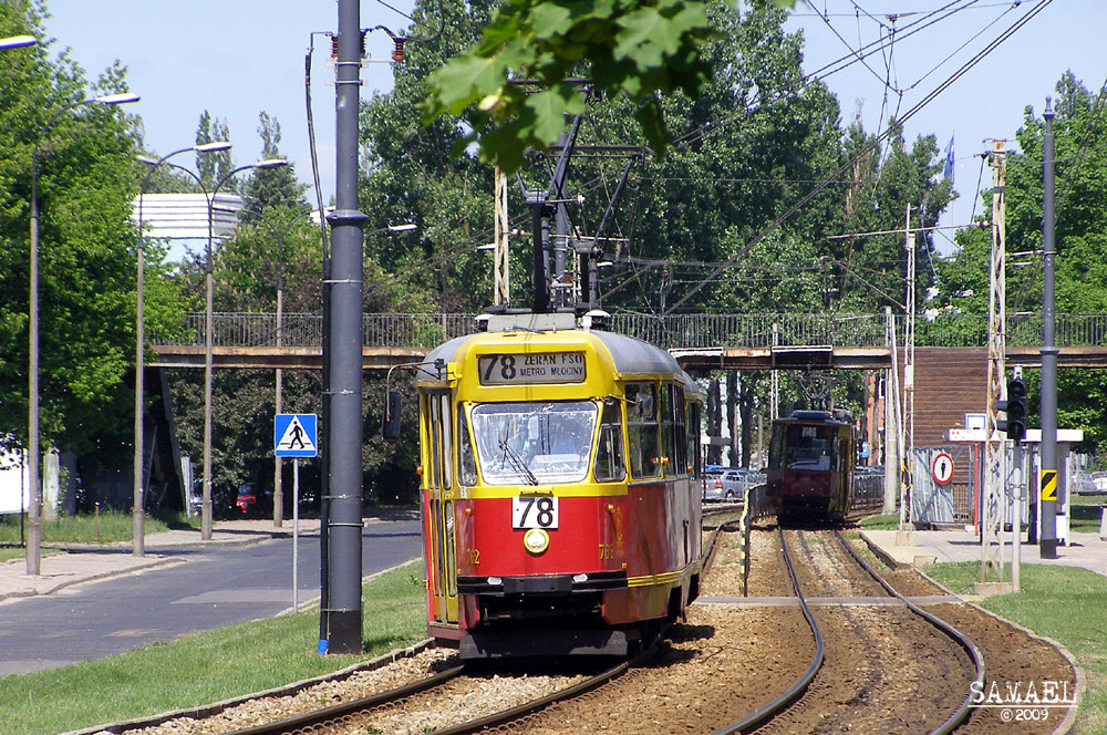 762
Słowa kluczowe: 13N 762 78 Jagiellońska