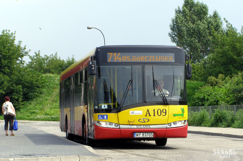 A109
Z czasów, gdy 714 kursowało na trasie Os.Górczewska-Truskaw Skibińskiego.
Słowa kluczowe: SU12 A109 714 OsiedleGórczewska