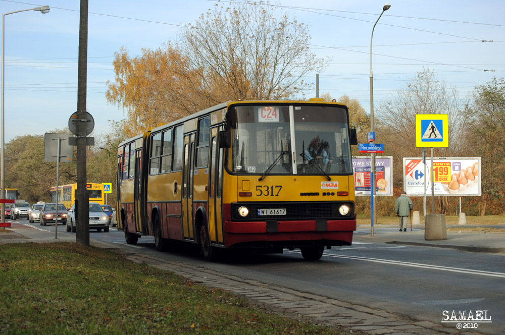 5317
Wóz wpisany na stan w 1994 roku, skasowany w 2012. Od początku przypisany do R-7, a do 1997 roku do R-11.
Słowa kluczowe: IK280 5317 C24 Wólczyńska