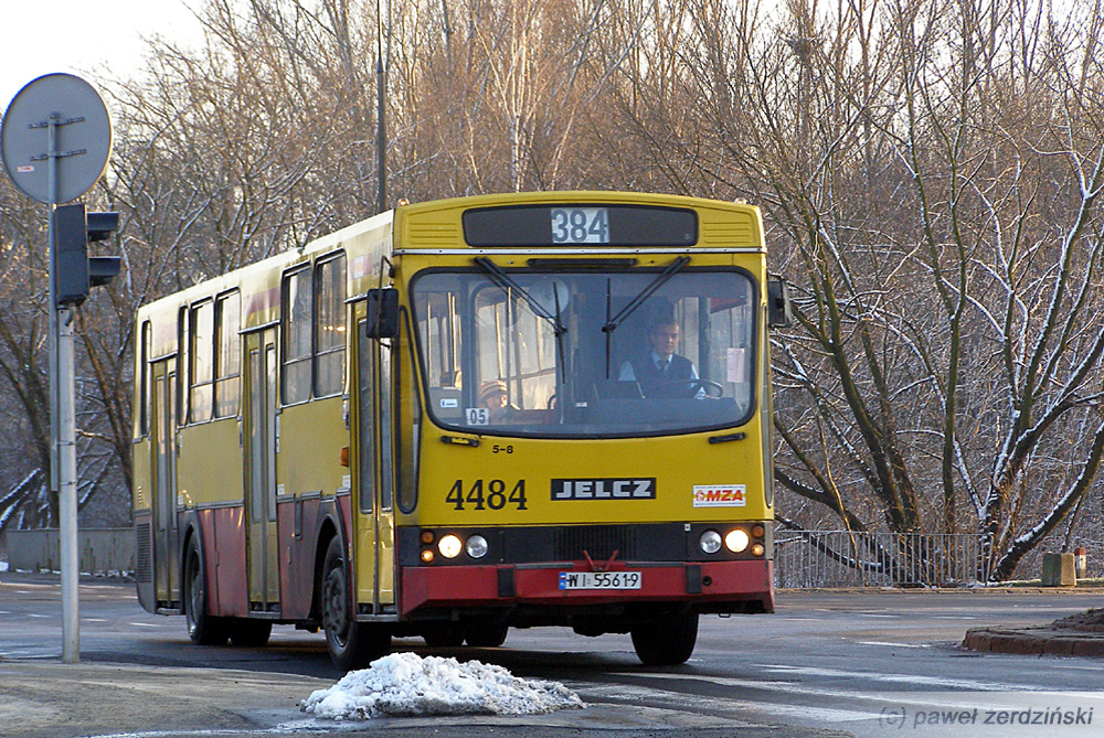 4484
Na skrzyżowaniu ul. Pułkowej z ul. Zgrupowania AK Kampinos. 
Jedno z moich pierwszych zdjęć.
Słowa kluczowe: 120M 4484 384 Pułkowa