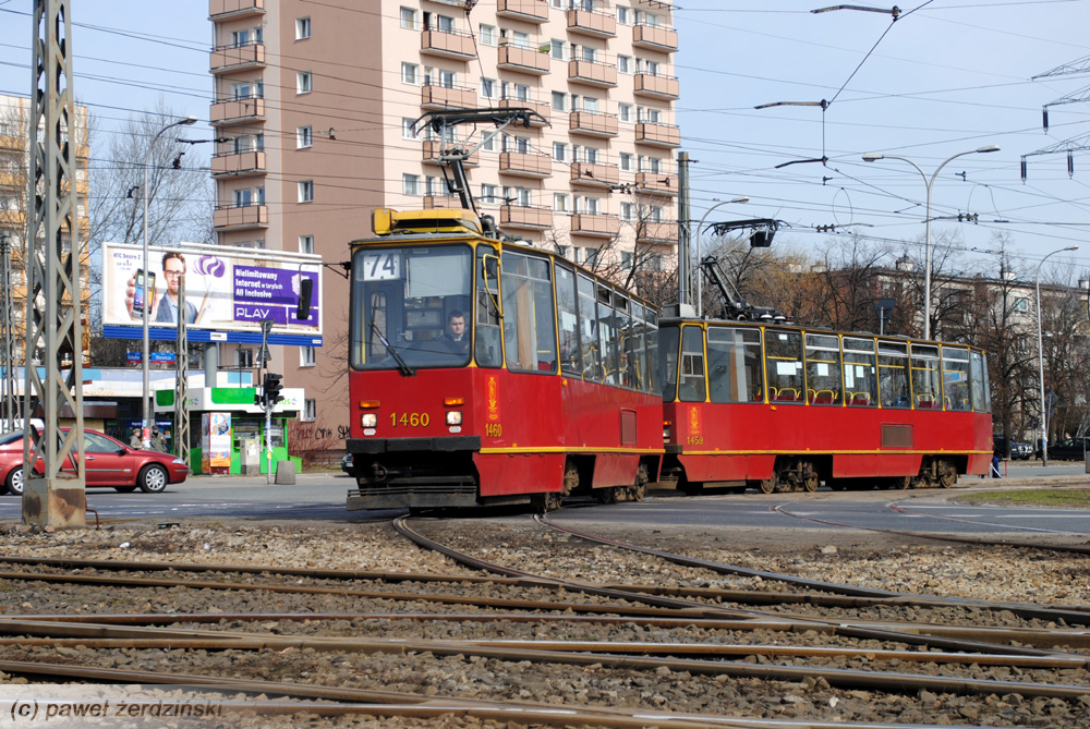 1460+1459
Skręt z ul. Woronicza w ul. Wołoską.
Słowa kluczowe: 105Na 1460+1459 74 Woronicza