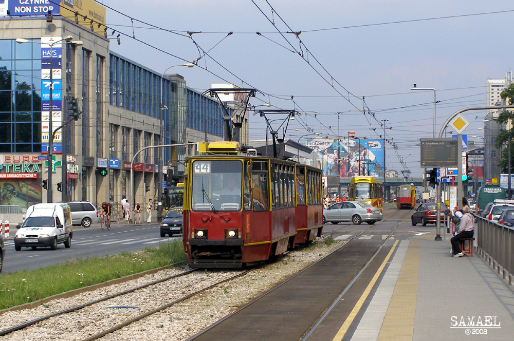 1396+1395
Uruchomienie linii pomocniczej (2008.07.01 - 2008.09.01) w związku z zamknięciem ruchu kołowego na moście Poniatowskiego w celu remontu nawierzchni.
Słowa kluczowe: 105Nx 1396+1395 44 AlejeJerozolimskie