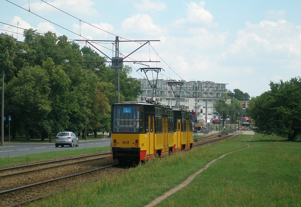 1130+1131
Słowa kluczowe: 105Na 1130+1131 Broniewskiego