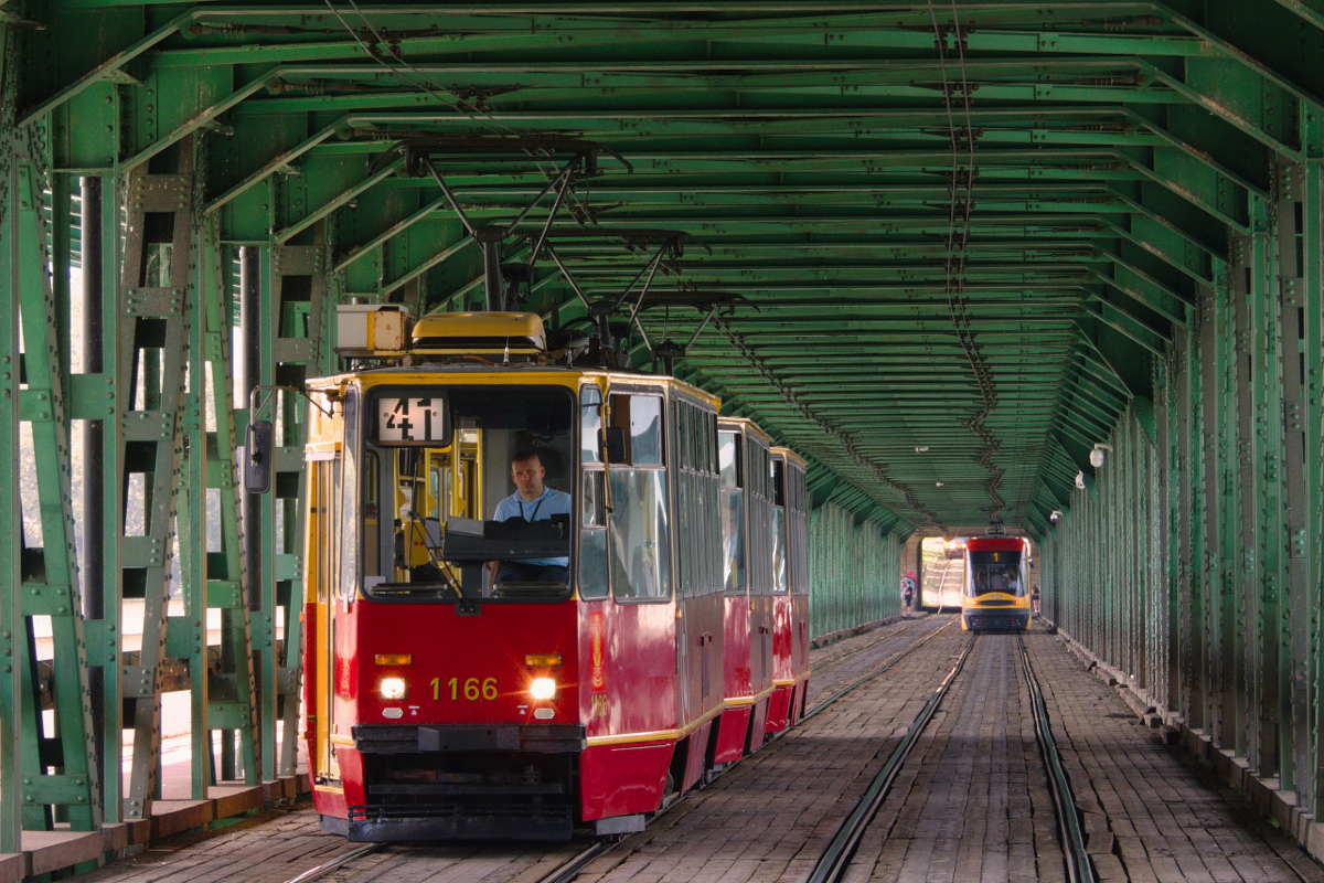 1166+1167+1165
Słowa kluczowe: 105Na 1166+1167+1165 mostGdański impreza