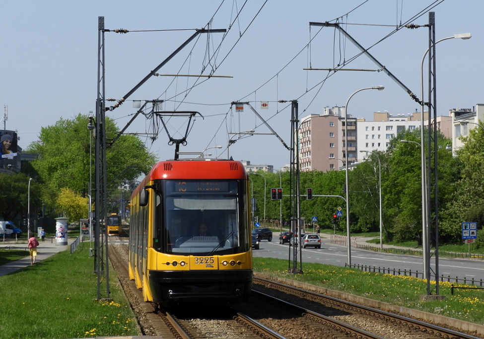 3225
Wyjazd na linię 10 z zajezdni Mokotów.
Słowa kluczowe: 120Na 3225 10 Woronicza