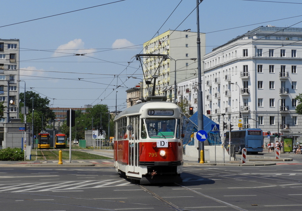 795
Słowa kluczowe: 13N 795 D PlacWileński DzieńDziecka