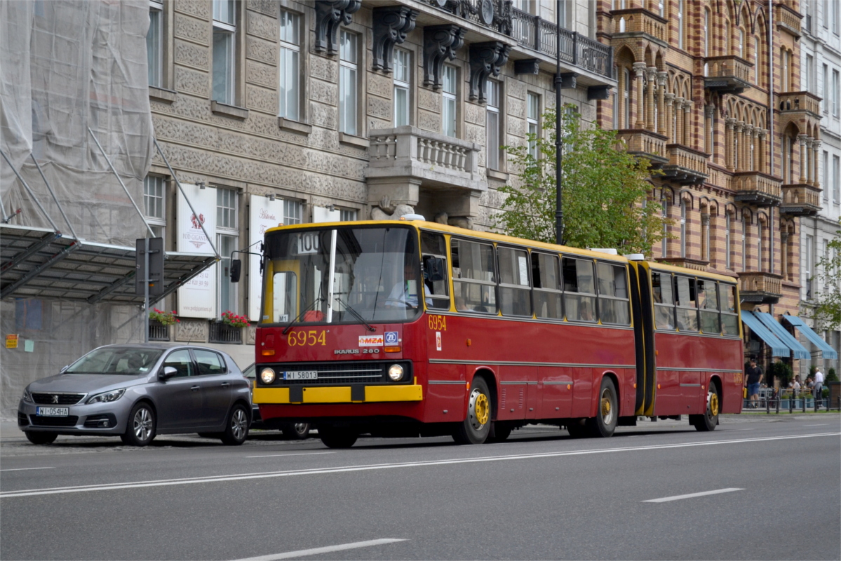 6954
Małe przypomnienie ZaOgórka z wakacji
Słowa kluczowe: IK280 6954 5254 100 AlejeUjazdowskie