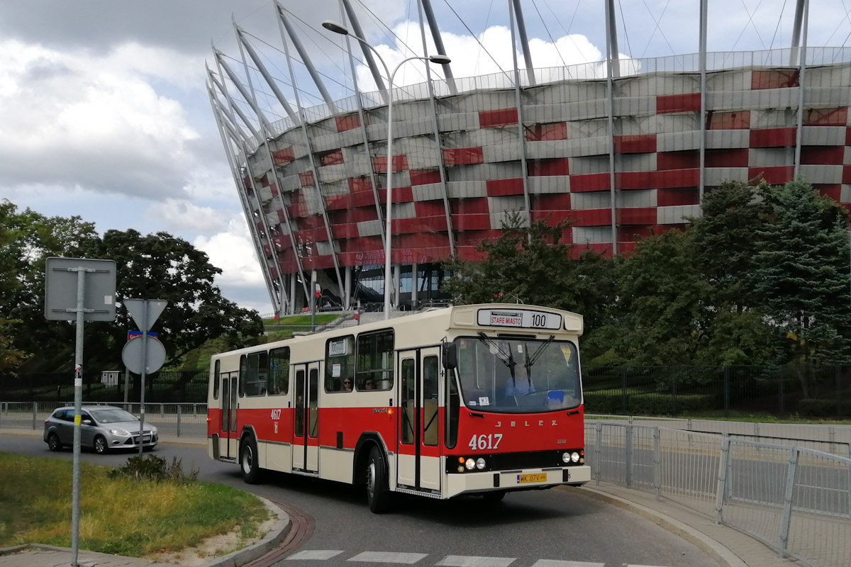 4617
Kolorystycznie dopasowany do Stadionu Narodowego ;)
Słowa kluczowe: PR110M 4617 100 StadionNarodowy