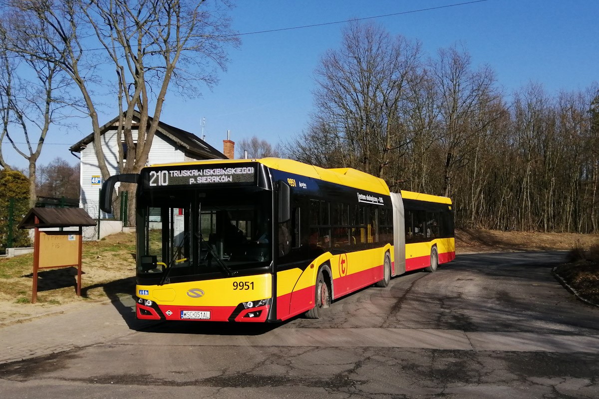 9951
Słowa kluczowe: SU18IVCNG 9951 210 Sieraków