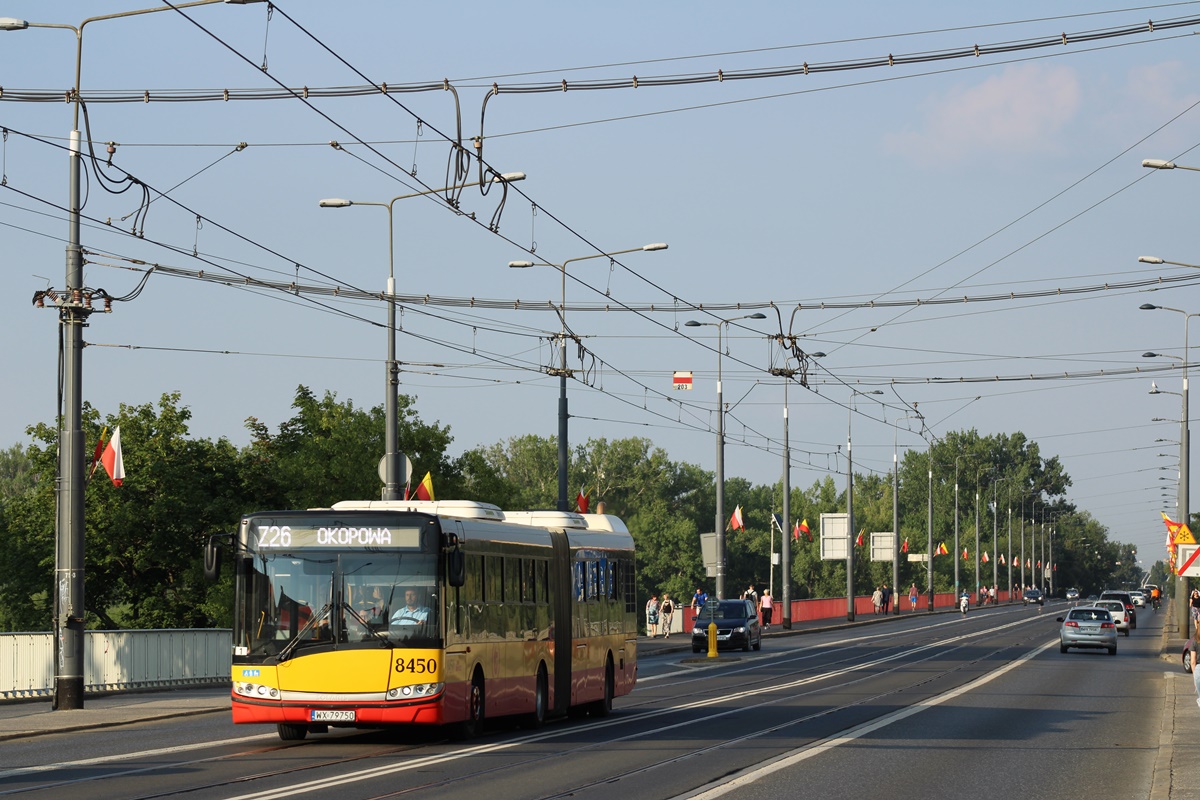 8450
Linia uruchomiona w związku z wyłączeniem ruchu tramwajowego na odcinku Dw.Wileński - Metro Ratusz Arsenał
