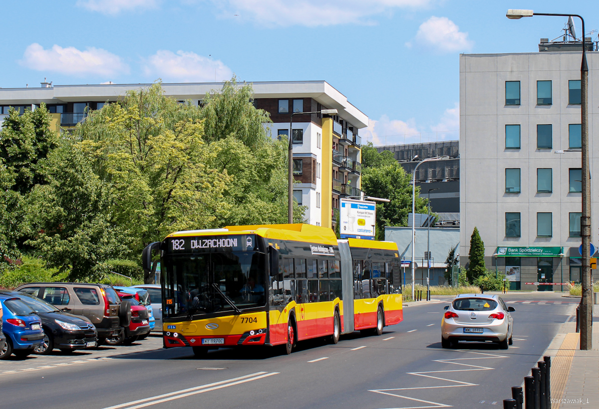 7704
Solaris CNG z najnowszej dostawy dla Warszawy rozpoczyna kurs w kierunku Dworca Zachodniego 
Słowa kluczowe: SU18IVCNG 7704 182 Łukowska