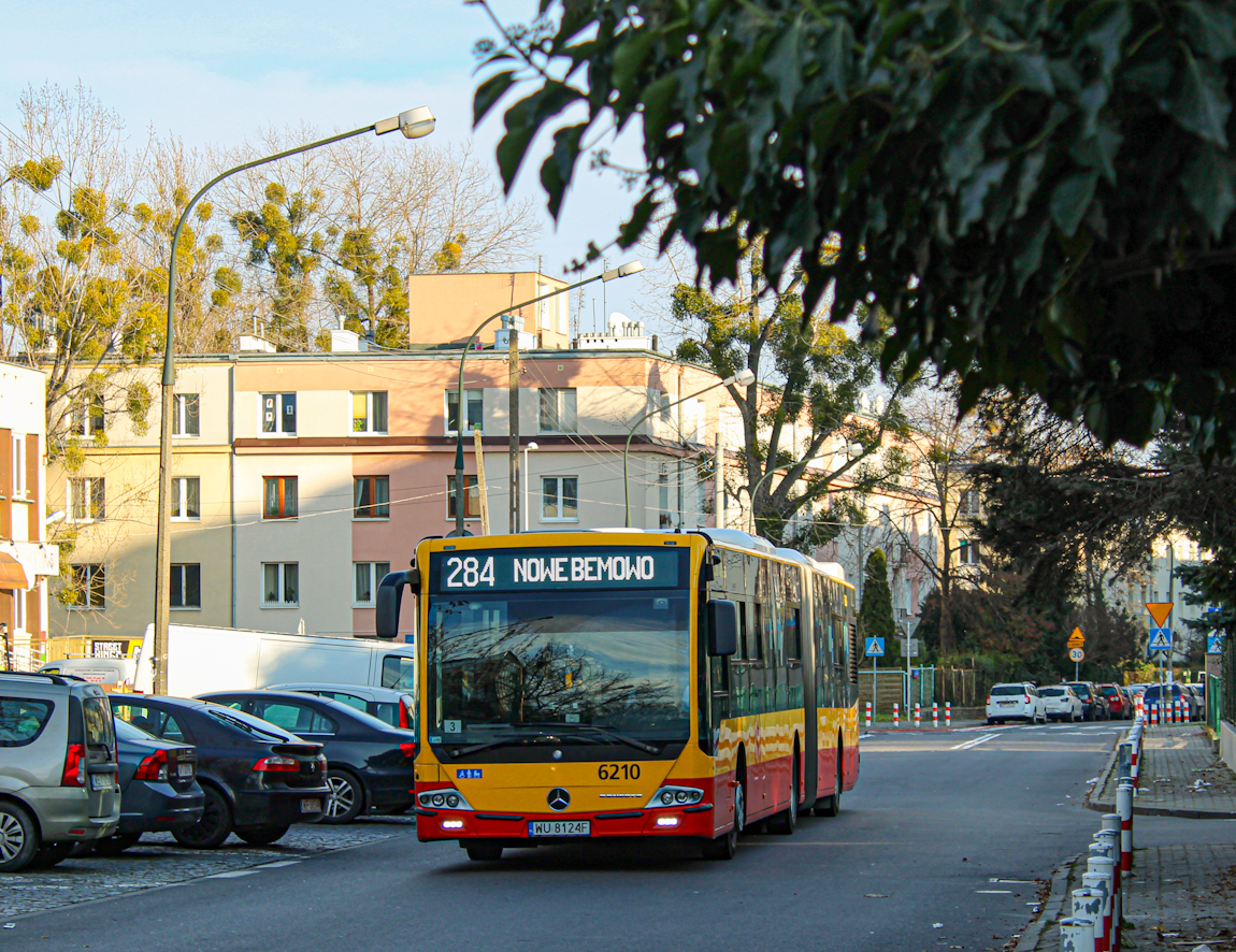 6210
284, linia zagadka. Niby ma wzmacniać 184 na kluczowym odcinku i pomóc mieszkańcom  szybciej się dostać do metra, ale w praktyce często wozi powietrze. 18 metrowce się tu marnują, szczególnie w weekendy. 
Słowa kluczowe: ConectoG 6210 284 Newelska