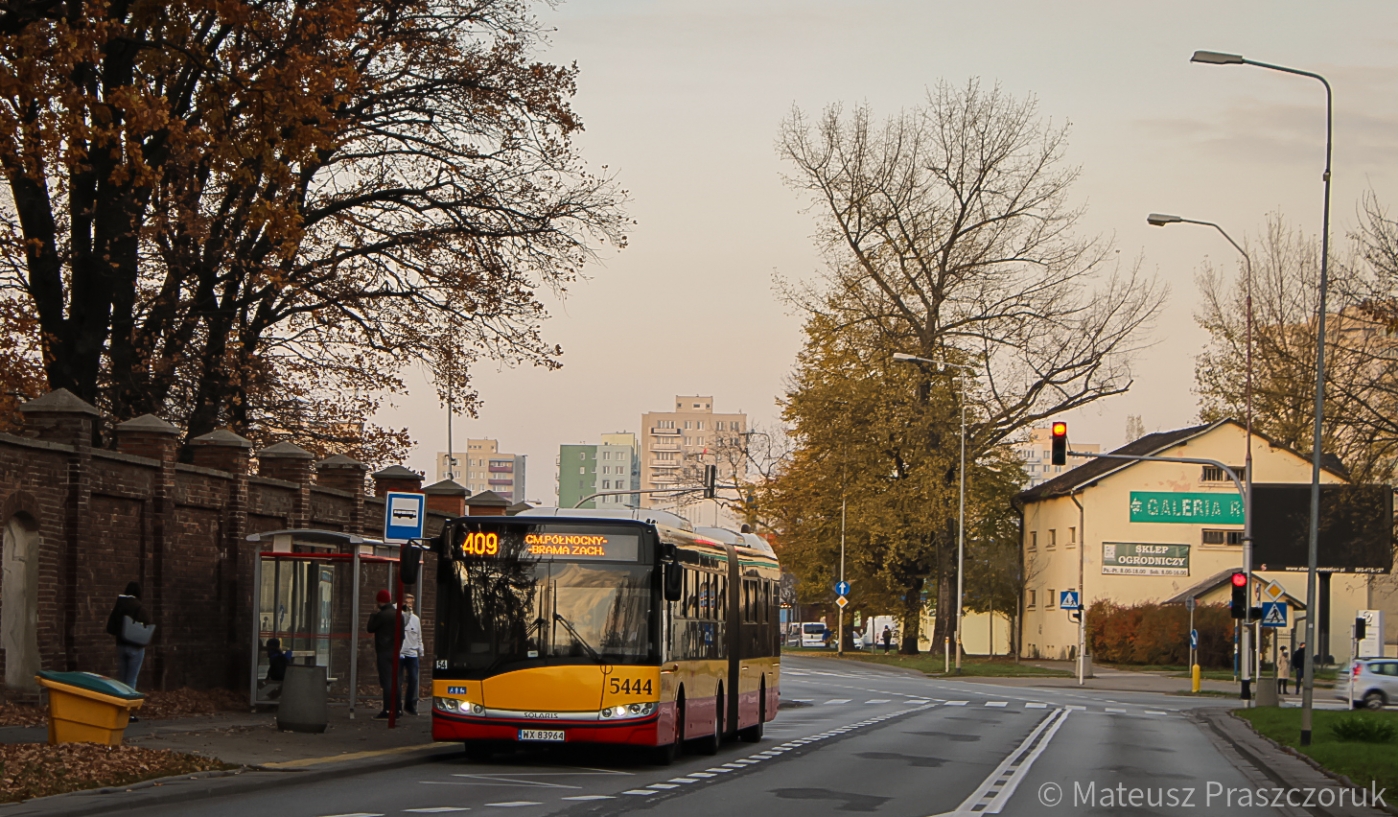 5444
Niedzielne popołudnie i 409.
Słowa kluczowe: SU18 5444 409 Gilarska